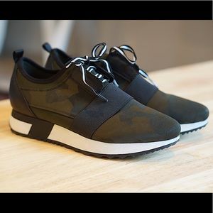 Steve Madden Army Print Sneakers